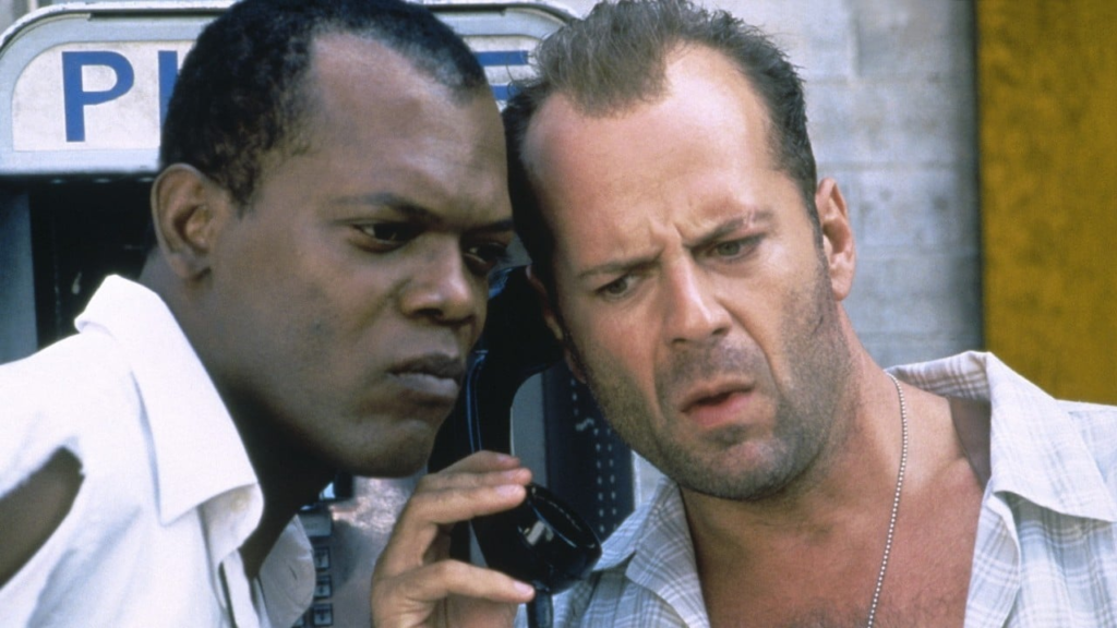 Samuel L. Jackson Reveals The Billion Dollar Career Advice Bruce Willis Gave Him On Set! 2 Jackson