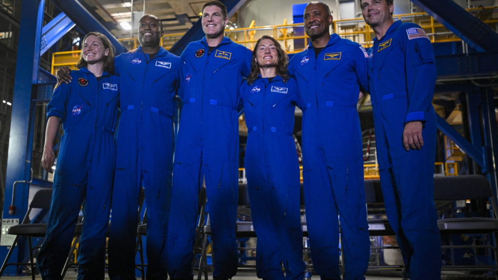 NASA Changes First Woman on Moon Plan After Trump’s Executive Order! What's The Reason Behind A Major Shift? 3 image 943
