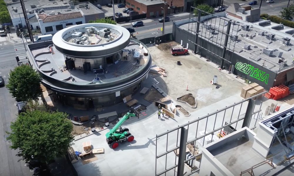 Elon Musk’s Vision for the Perfect Hollywood Experience in Tesla’s High-Tech Diner! 4 image 980