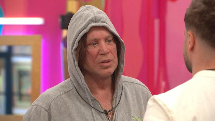JoJo Siwa’s Partner Just Went Off on Mickey Rourke! 3 image 165